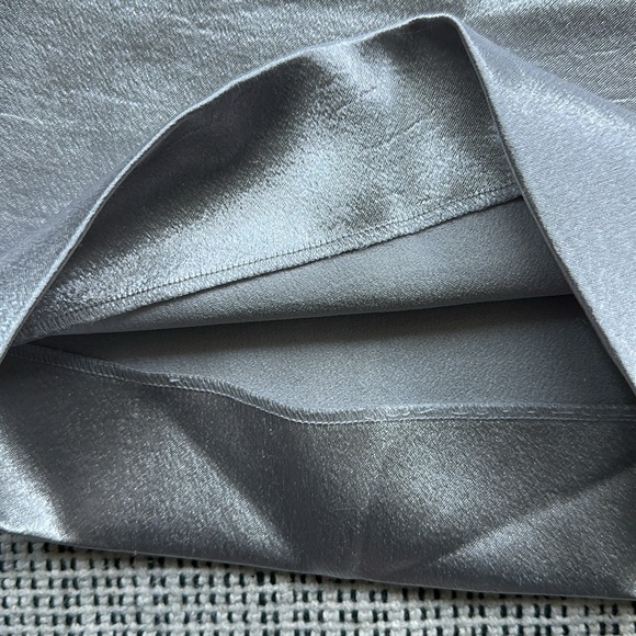 VINCE Silver Liquid Metallic Wide Leg Cropped Pants sz 2 NWOT XS - Picture 10 of 11